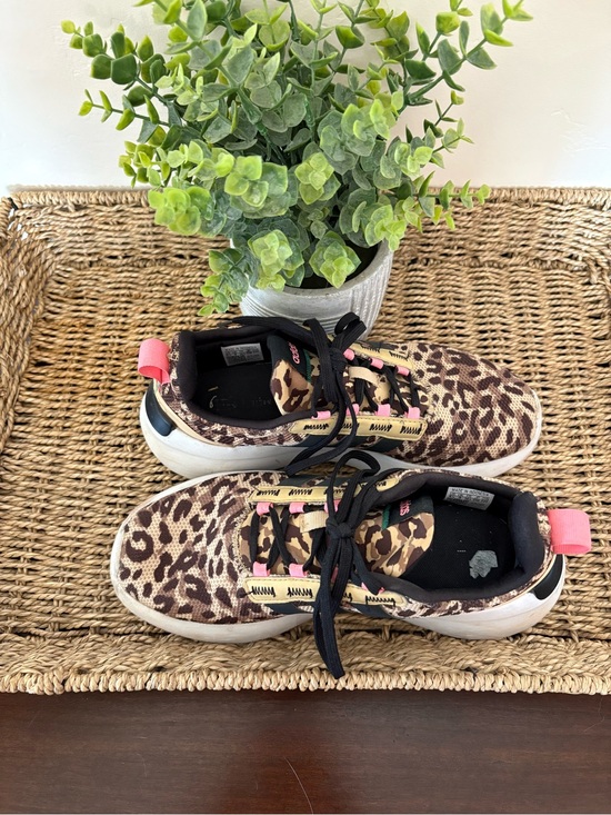 Other - Kids Leopard Print Athletic Sneakers in Brown and Pink
